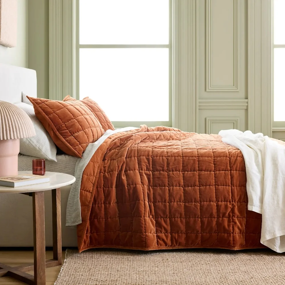Quince Cotton Velvet Quilt In Terracotta King/Cal King